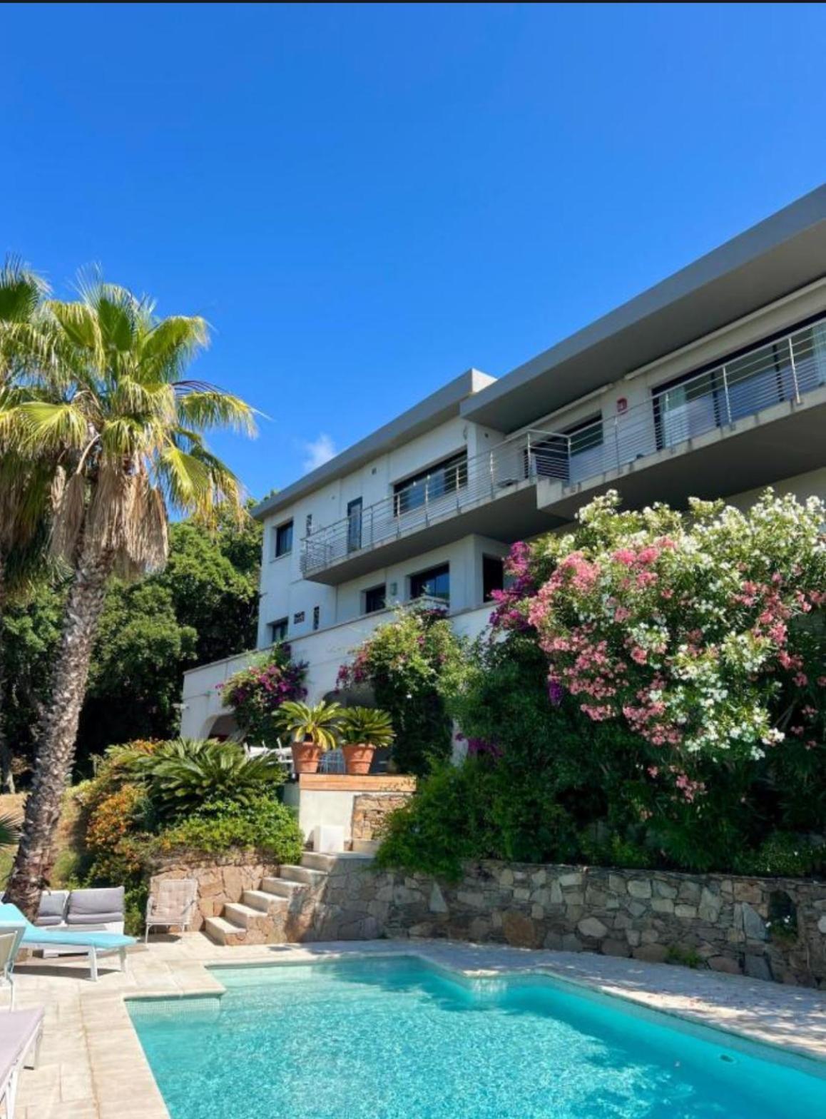 Villa Hirondelles 35 Cavalaire-sur-Mer Eksteriør billede